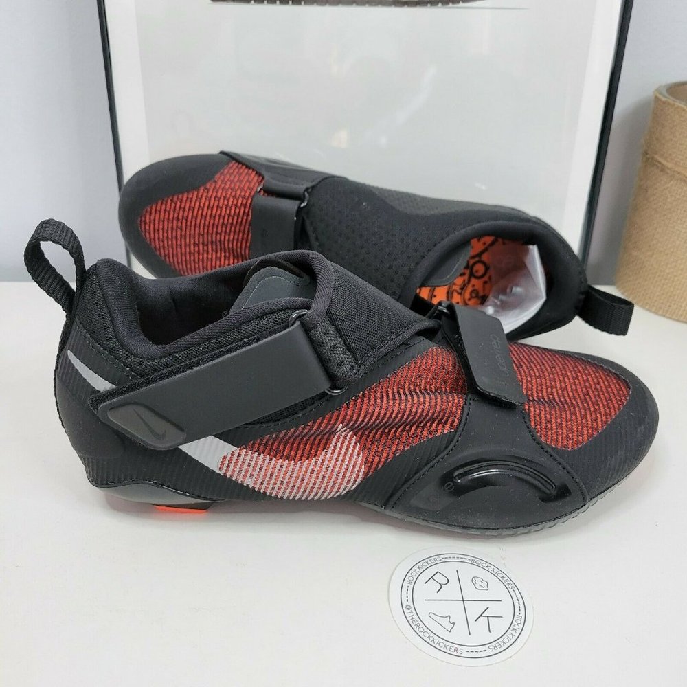 Nike Superrep Cycle Black Hyper Crimson